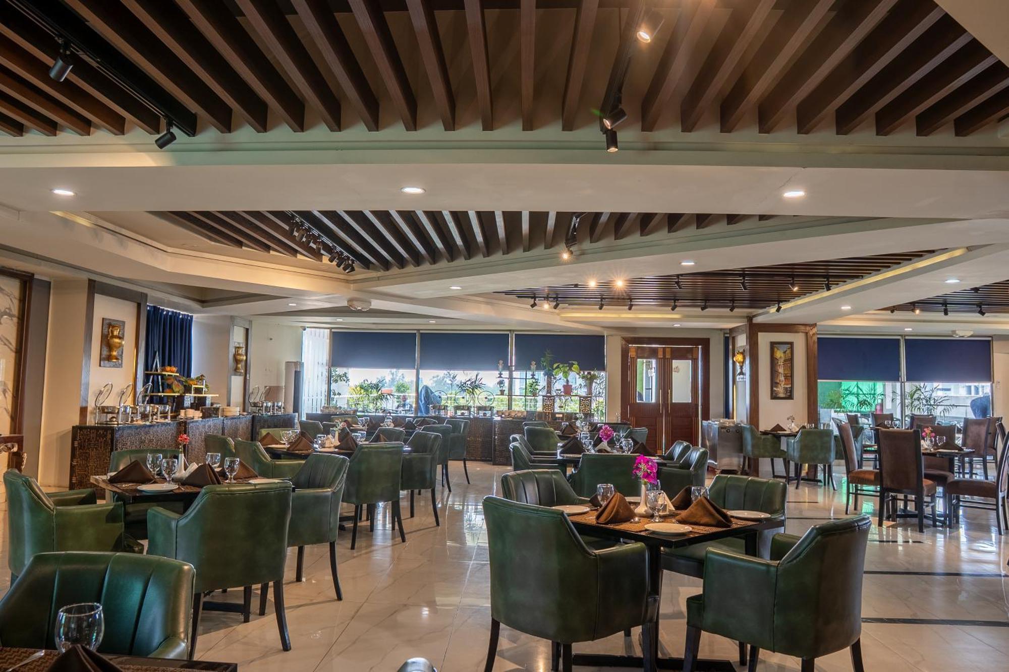 Legend Hotel Islamabad Luaran gambar